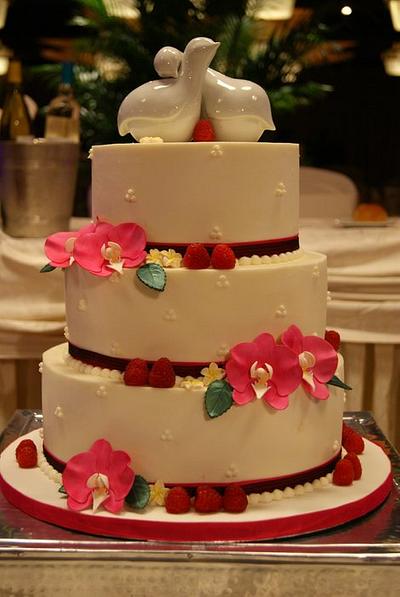 Love birds wedding cake - Cake by Marney White