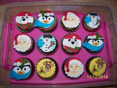 Cupcakes for the school Christmas fair. - Cake by Agnieszka