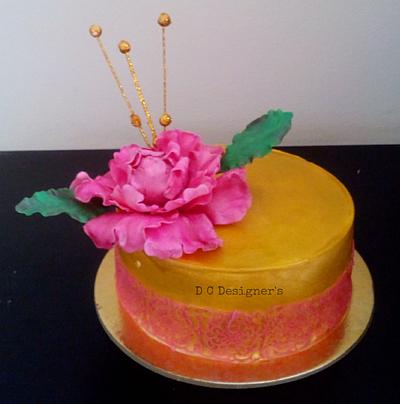 Golden beauty - Cake by Divya chheda 