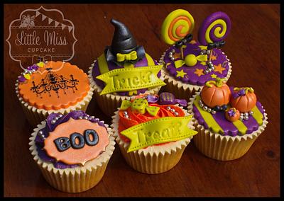 Trick or Treat? - Cake by Little Miss Cupcake