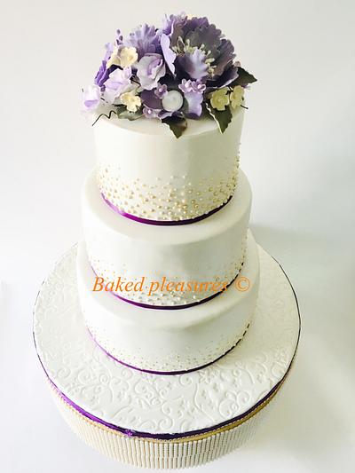 Elegance  - Cake by Bakedpleasures