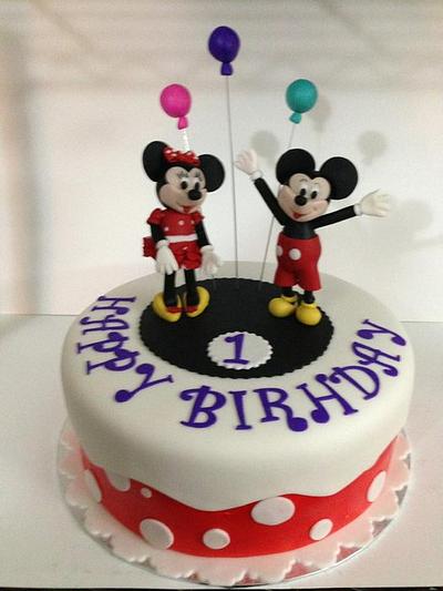 Minnie and Micky cake!!! - Cake by DeliciasGloria