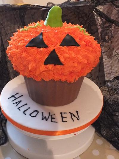 Pumpkin Giant cupcake - Cake by  Clare