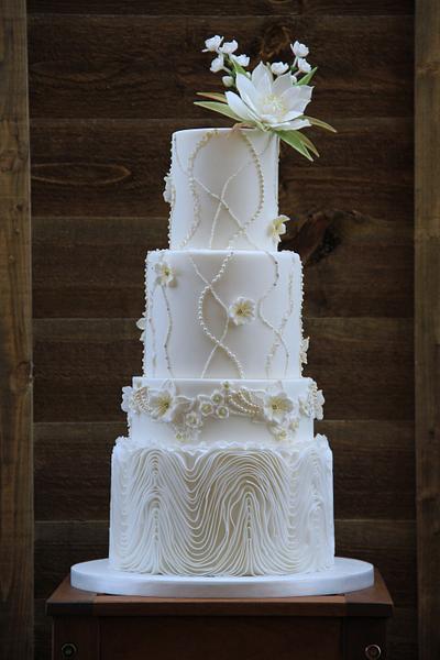 White wedding cake - Cake by beth