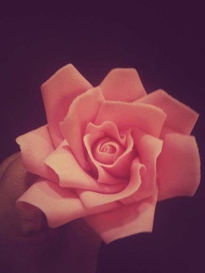Sugar craft rose!! - Cake by Ashel sandeep