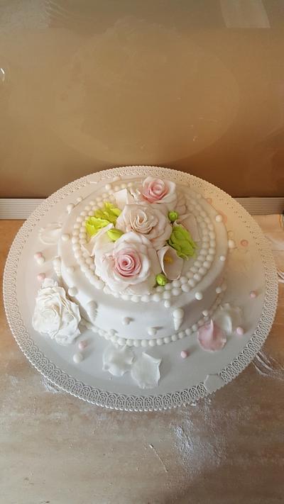 A small and simple wedding cake  - Cake by DajanaHu