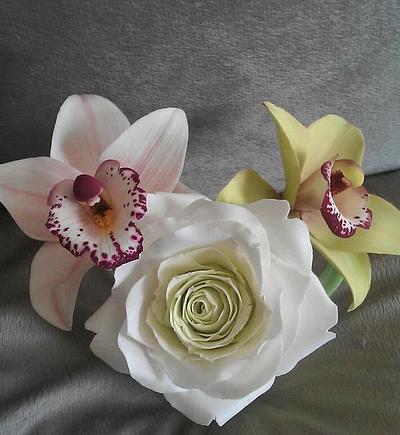 Simply Sugar - Orchids and a Rose - Cake by La Lavande Sugar Florist