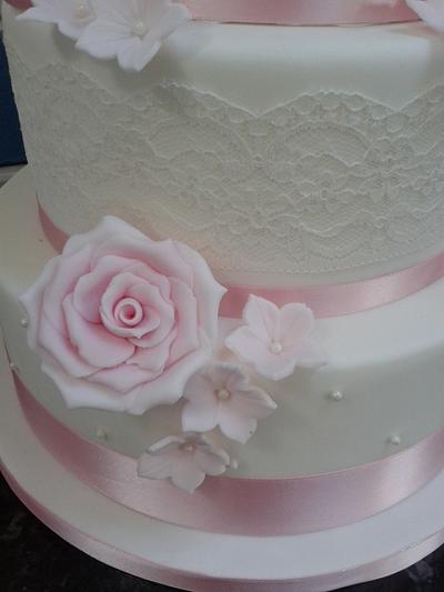 first dummy wedding cake - Cake by lucysyummycakes