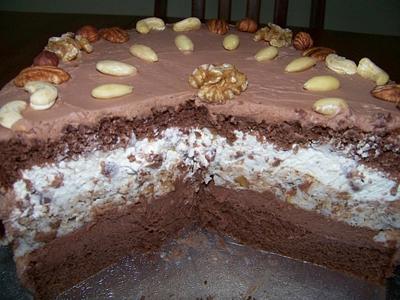 Chocolate cake with nuts. - Cake by Agnieszka