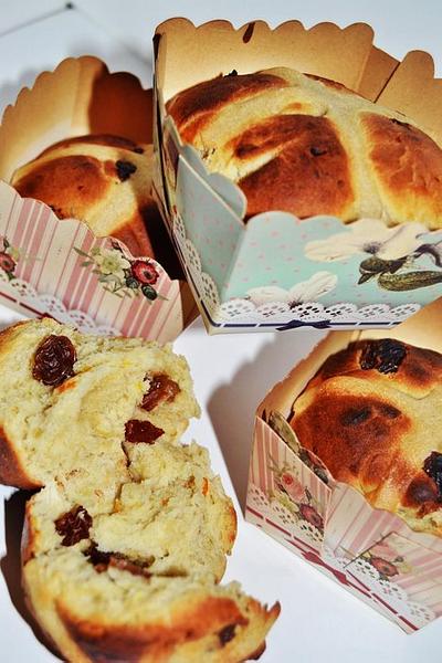 Shabby Chic Mini Buns  - Cake by Jade Clements 