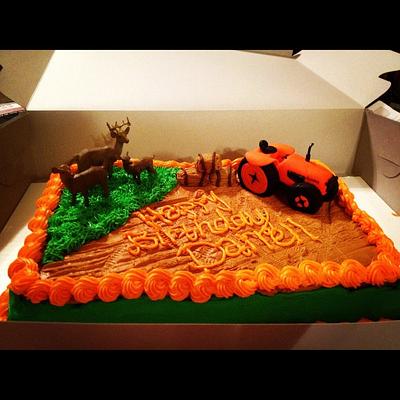 Kubota tractor & Deer cake - Cake by mallorieh