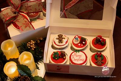 Christmas cupcakes  - Cake by Maria's