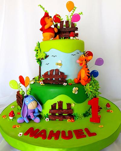 Winnie Pooh cake - Cake by Romina Haiek