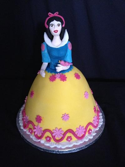 snow white - Cake by Fishinggirl