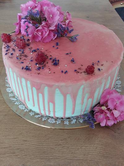 Sweet romance - Cake by ZuzanaHabsudova