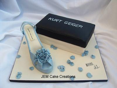 Kurt Geiger shoe and box - Cake by Julia