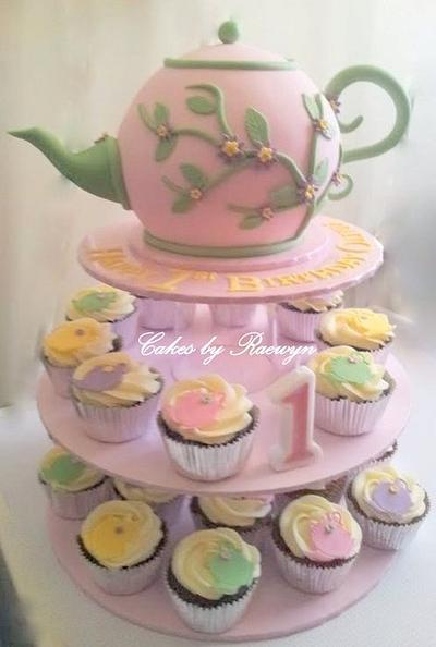 My First Teapot :) - Cake by Raewyn Read Cake Design