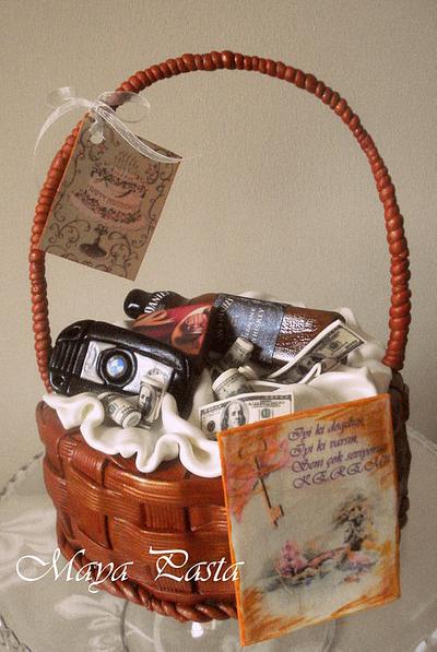 Gift basket cake - Cake by Maya Suna