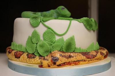 The snake and lizzard cake lol - Cake by Louise