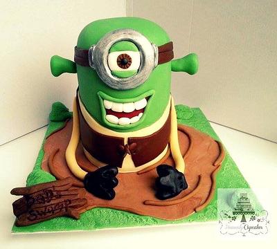 Shrek Minion - Cake by Debbie Vaughan