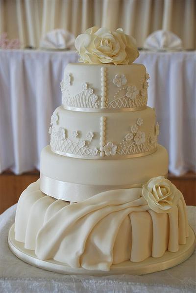 Designer Dress Wedding Cake - Benjamin Roberts  - Cake by cakesbymiriam