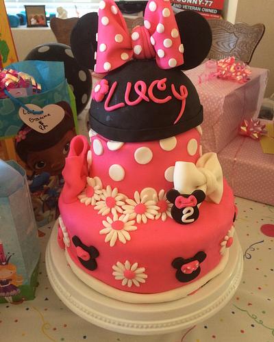 Lucy's Minnie Cake - Cake by Cakes by Crissy 