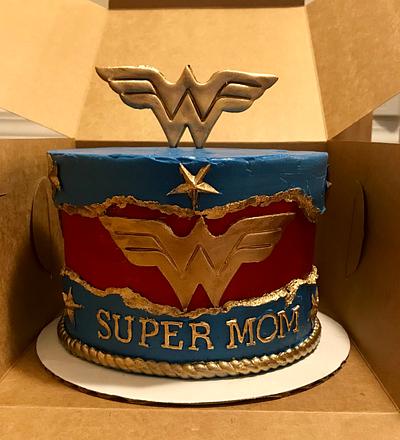 Wonder Woman fault line cake  - Cake by T Coleman