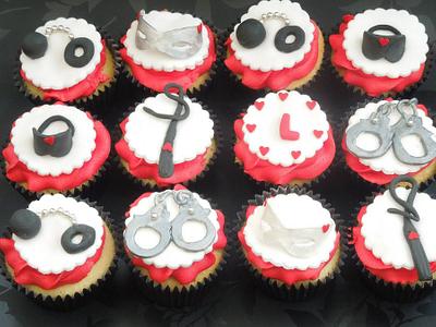 Hen party cupcakes - Cake by Crescentcakes