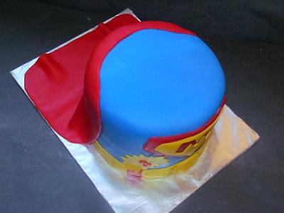 Superman - Cake by NickySignatureCakes