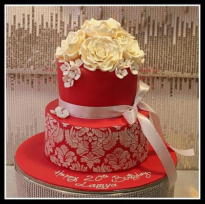 Elegant cake - Cake by The House of Cakes Dubai