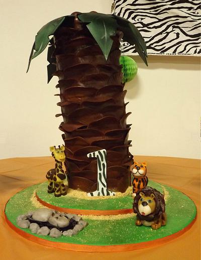 First Birthday Palm Tree - Cake by Lindsey Ramirez Buehner 