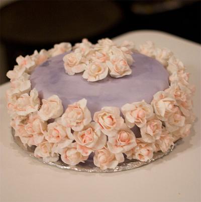 A Rose is a Rose - Cake by Jenn Gibson
