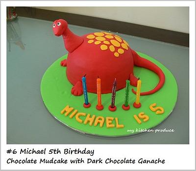 Red Dinosaur Cake - Cake by Linda Kurniawan