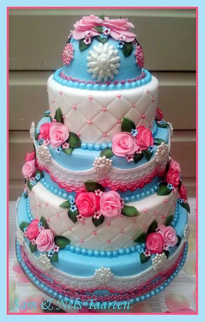 Weddingcake babyblue, pink and white - Cake by Sam & Nel's Taarten
