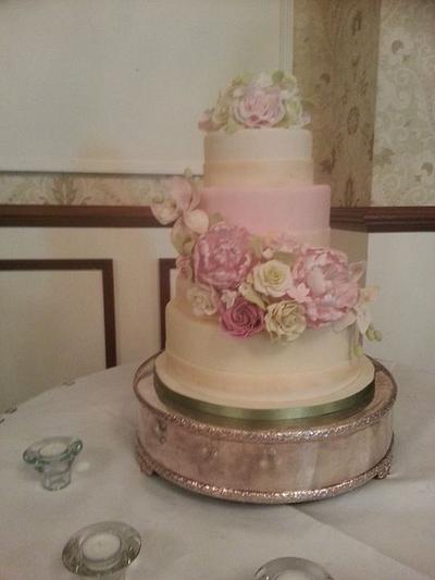 Blush Sugar Flowers - Cake by Suzanne Moloney