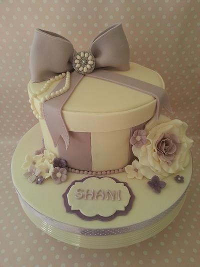 hatbox cake - Cake by Shell at Spotty Cake Tin