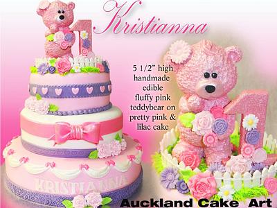 Kristiannas teddybear cake - Cake by BikerBaker