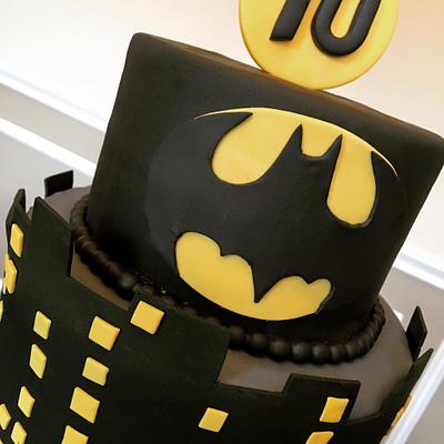 Batman  - Cake by Carola Gutierrez