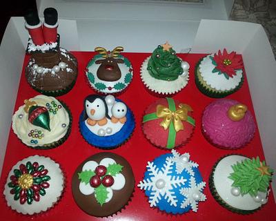 Christmas Themed Cupcakes - Cake by Elaine's Cheerful Colourful Cupcakes