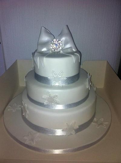 Beautiful Wedding Cake - Cake by Jade Patching