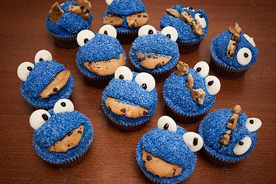 Cookie Monster Cupcakes - Cake by Paula R