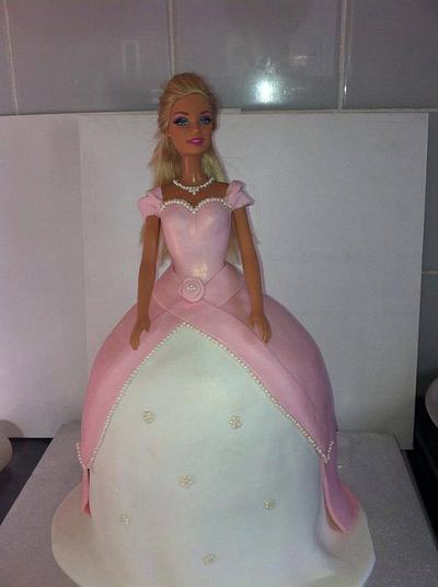 pink barbie - Cake by Amanda Forrester 