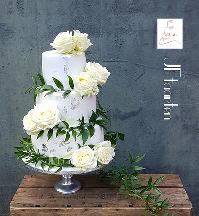 Sweet summer weddingcake - Cake by Judith-JEtaarten
