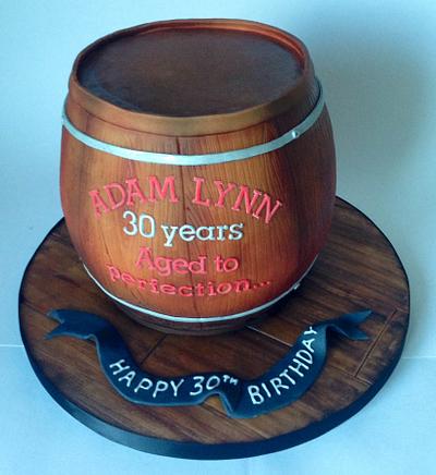 whisky barrel - Cake by Happyhills Cakes