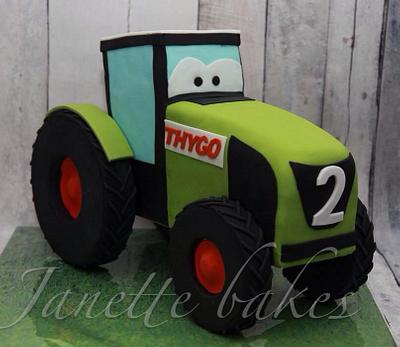 Claas tractor cake - Cake by Janette Bakes