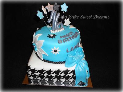 Sweet 16  - Cake by My Cake Sweet Dreams