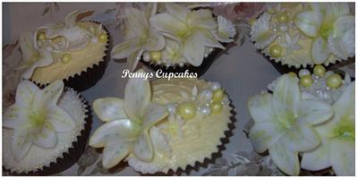 ROMANCING THE LILY COLLECTION  - Cake by pennyscupcakes