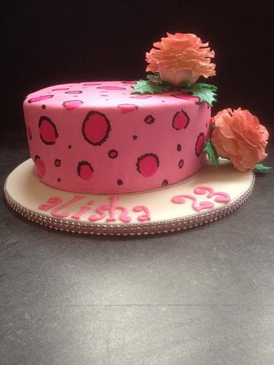 Pink and roses  - Cake by priscilla-patisserie