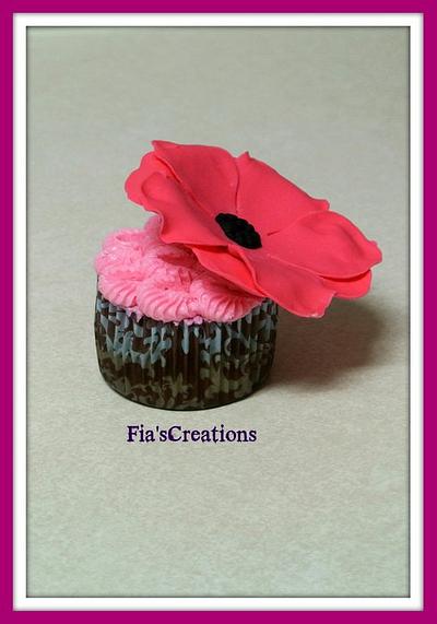 Shell Frosting Cupcakes - Cake by FiasCreations