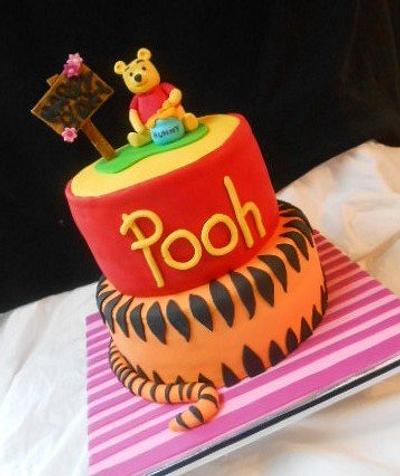 Winnie the Pooh birthday cake - Cake by heather369